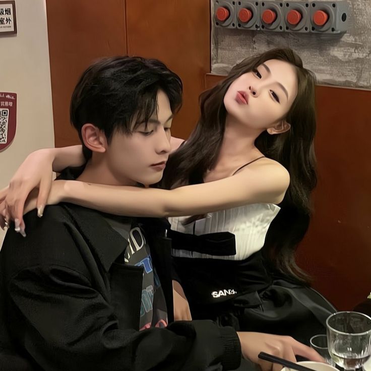 BÍ MẬT CỦA SẾP TỔNG - Bắp Cái Đáng Yêu